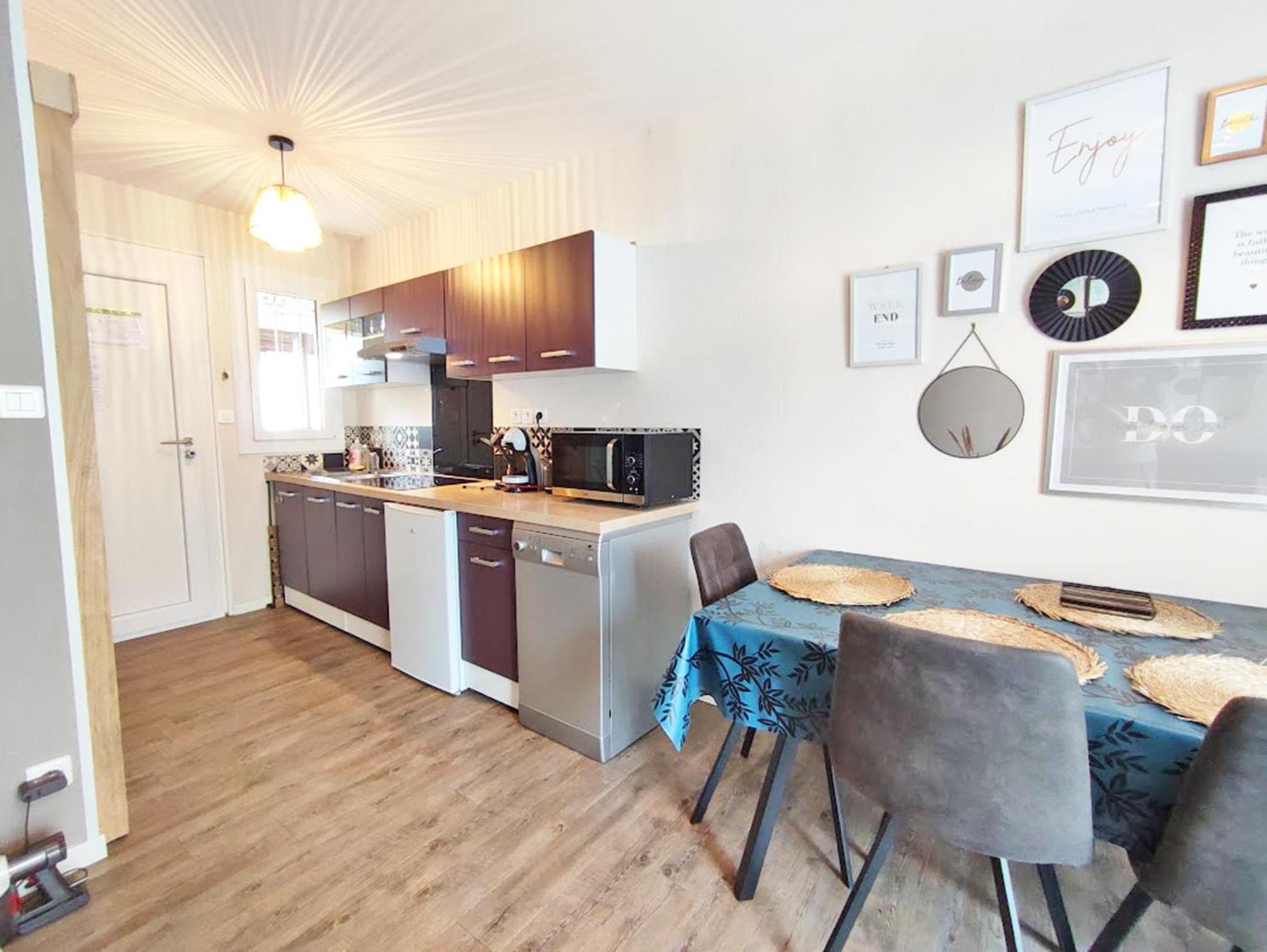 L'Escampette, Duplex T3, Centre Luchon, Wifi, Casier A Skis, 4 Personnes Bagnères-de-Luchon Zewnętrze zdjęcie